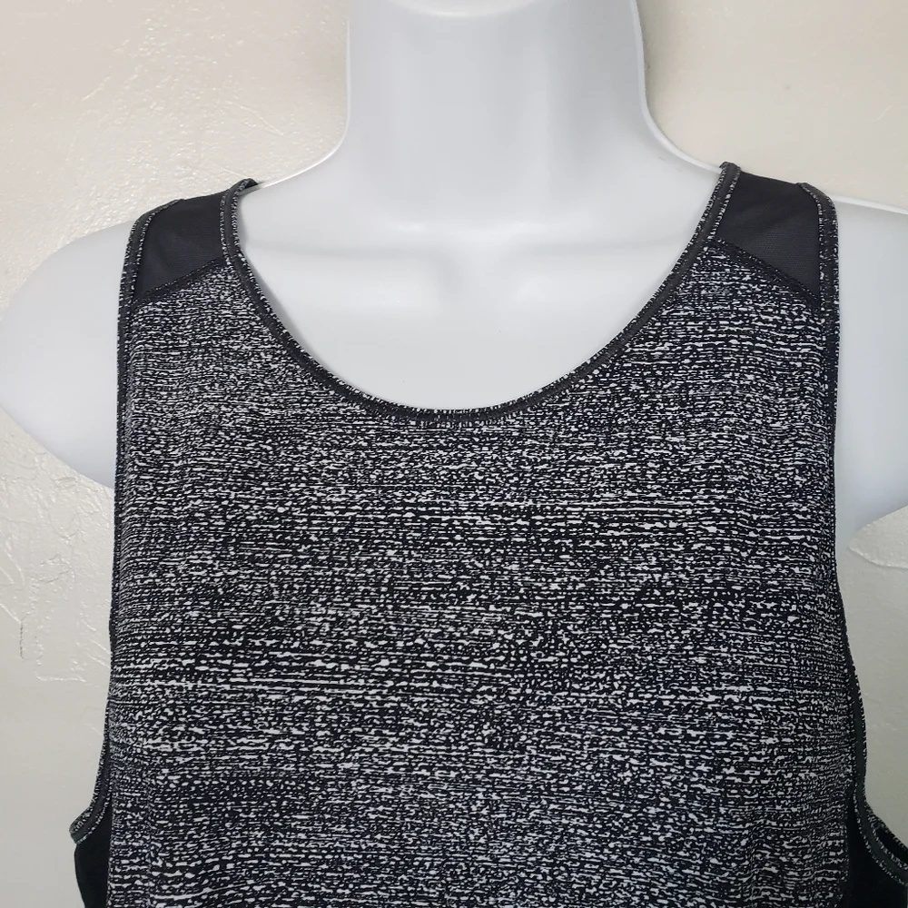 Lululemon Women's Sculpt Tank II Twillines Workout Top Black White Mesh Gym M/L